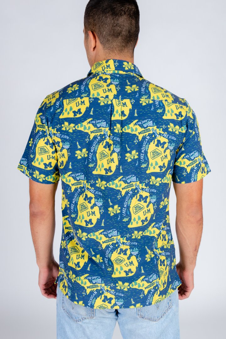 The Lake Country | Michigan Wolverine Hawaiian Shirt